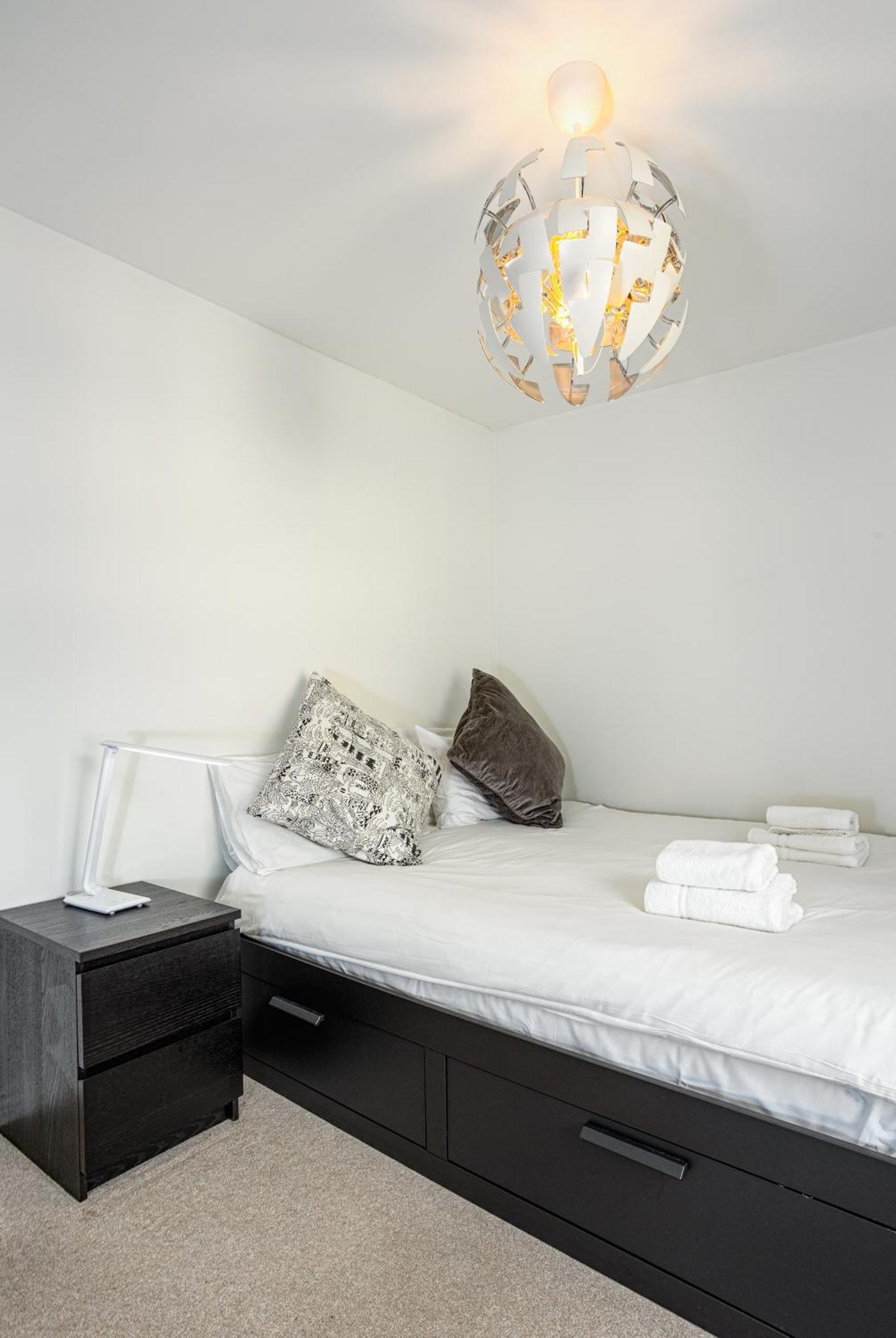 Comfy 2 Bedroom Apartment Near Edinburgh City Centre Exteriör bild